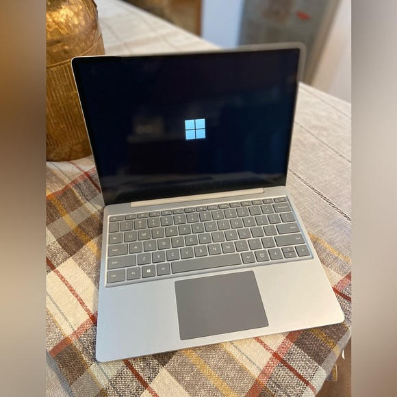 Microsoft surface go